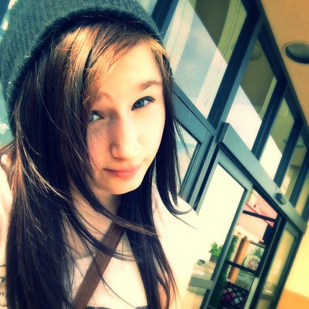 Meet your Posher, Lex